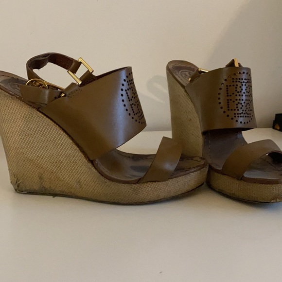 Tory Burch 7 (2/50 bundle) - Picture 2 of 3